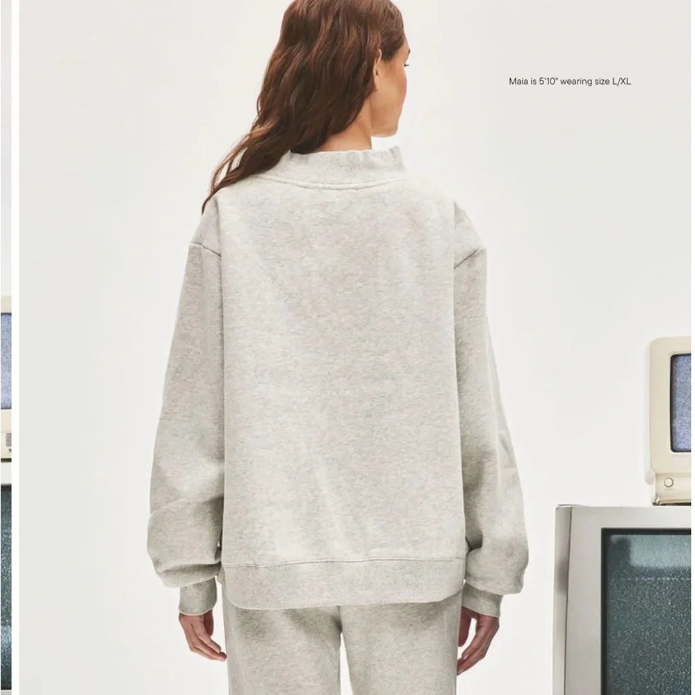 Parke Women's Gray Mock Neck Sweatshirt L/XL NWT - Picture 3 of 5